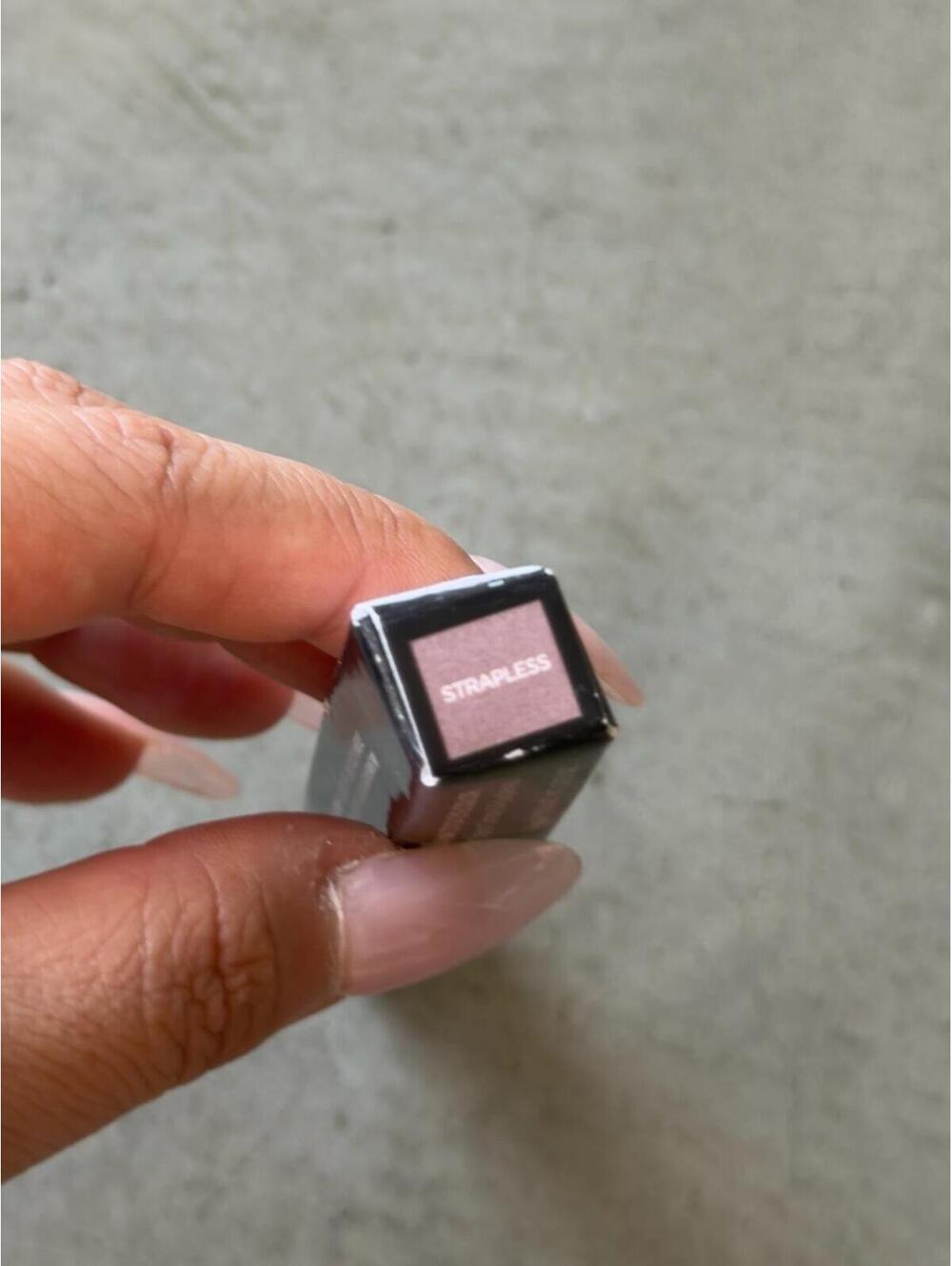 Laura Mercier / Caviar Stick Eyeshadow / Strapless NIB